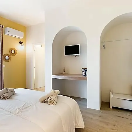 Anna's Dream Bed & Breakfast 4*